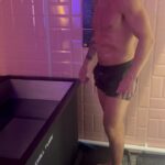 Liam Williams Instagram - Awesome to get down to @theloungecdf today with @thelockettman & @jac_locketttt for the full works. - That cold plunge at 5 degrees.. 2 mins x 2 is enough for anyone.. turn you from a man to a woman in seconds, literally🥶🤣 Cardiff Wellness Lounge