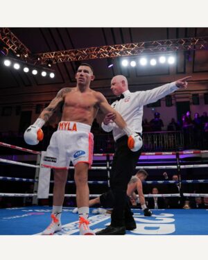 Liam Williams Instagram - Good win Friday!
-
Went in there hoping to get some rounds & shake off some cobwebs after 364 days of inactivity but couldn’t help pulling the trigger nice & early after a minute or so of the first round 🤷🏻‍♂️🤣
-
Now that’s done & dusted we can move on to a big one early in the new year. Let’s go!
-
#machine