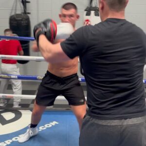 Liam Williams Instagram - Big Friday session with @thelockettman & the lads.
-
Swipe ⏭ for a example of the daily outbursts of frustration from me 🤷🏻‍♂️🤣
#machine