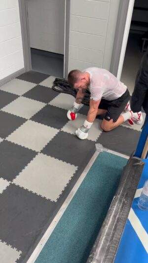 Liam Williams Instagram - Monday morning smash!
-
14 X 3 mins of boxing & exercises..
Good way to fuck me up to start the week @pads_with_rel .. hope your proud of yourself brother 🤣🤣
-
#machine