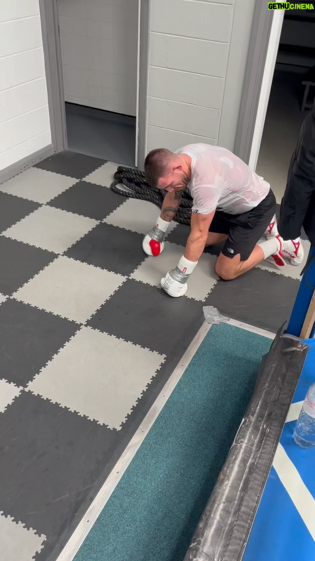 Liam Williams - 1.9K Likes - Monday morning smash!
-
14 X 3 mins of boxing & exercises..
Good way to fuck me up to start the week @pads_with_rel .. hope your proud of yourself brother 🤣🤣
-
#machine