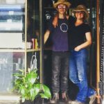Libby Tanner Instagram - Sunday Sessions @moys.kitchen luxurious interior #spooning @black_pearl_carpentry #arrgh #adlibtheatre🍀 🥢🥄🥄🥄