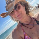 Libby Tanner Instagram - Miami So Dreamy 🍀🦎🌺