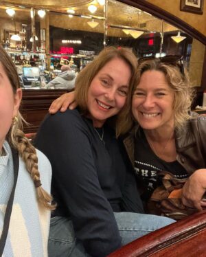 Libby Tanner Instagram - You never know who you will run into New York!