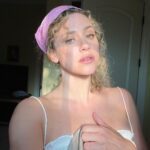 Lili Reinhart Instagram – *White Woman’s Instagram by Bo Burnham starts to play*