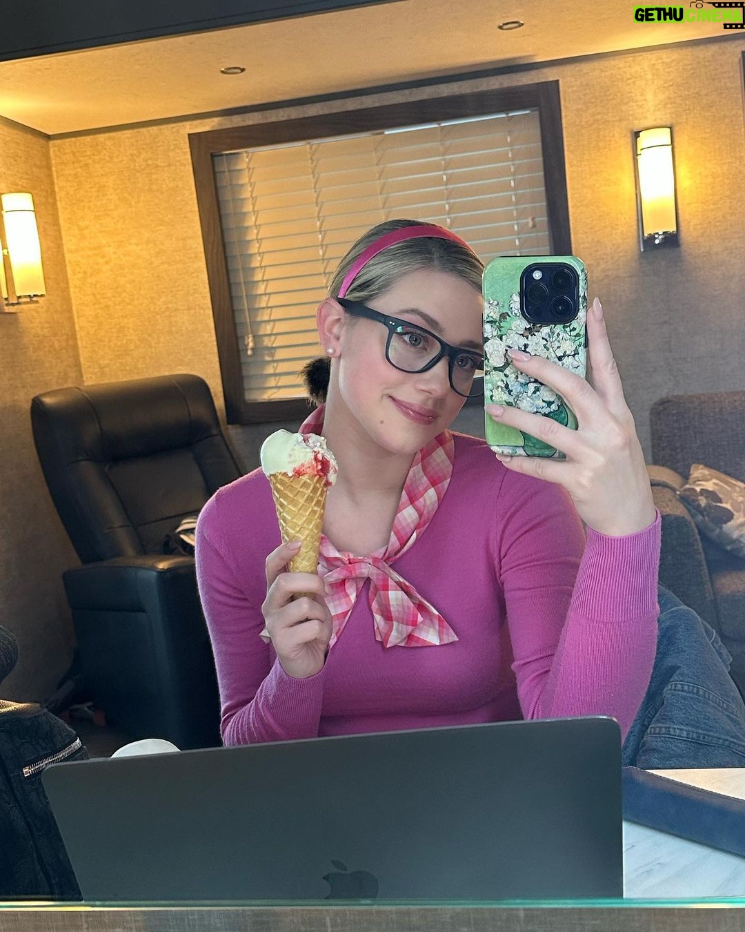 Lili Reinhart Instagram - winding down 🧮
