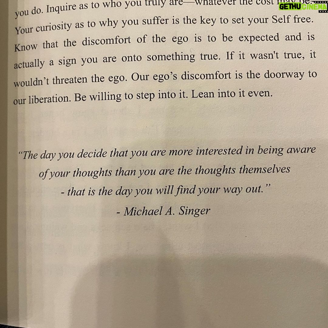 Lili Reinhart Instagram - It’s world mental health awareness day… so here are some pages that I find resourceful and encouraging, as someone who suffers from depression and anxiety.