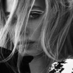 Lili Reinhart Instagram - @ellesingapore 🪐