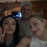Lili Reinhart Instagram – Frands⛄️