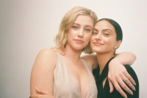 Lili Reinhart Instagram - Thankful.
