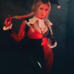 Lili Reinhart Instagram - “Oh, come on, Puddin’! Don’t you wanna rev up your Harley?” 📸: @cibellelevi