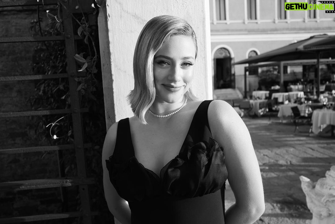 Lili Reinhart Instagram - Gen-A, sometimes mistaken for someone named “Jenny” when organizing a water-taxi in Venice. @armanibeauty #armanibeauty #lippower #venezia80