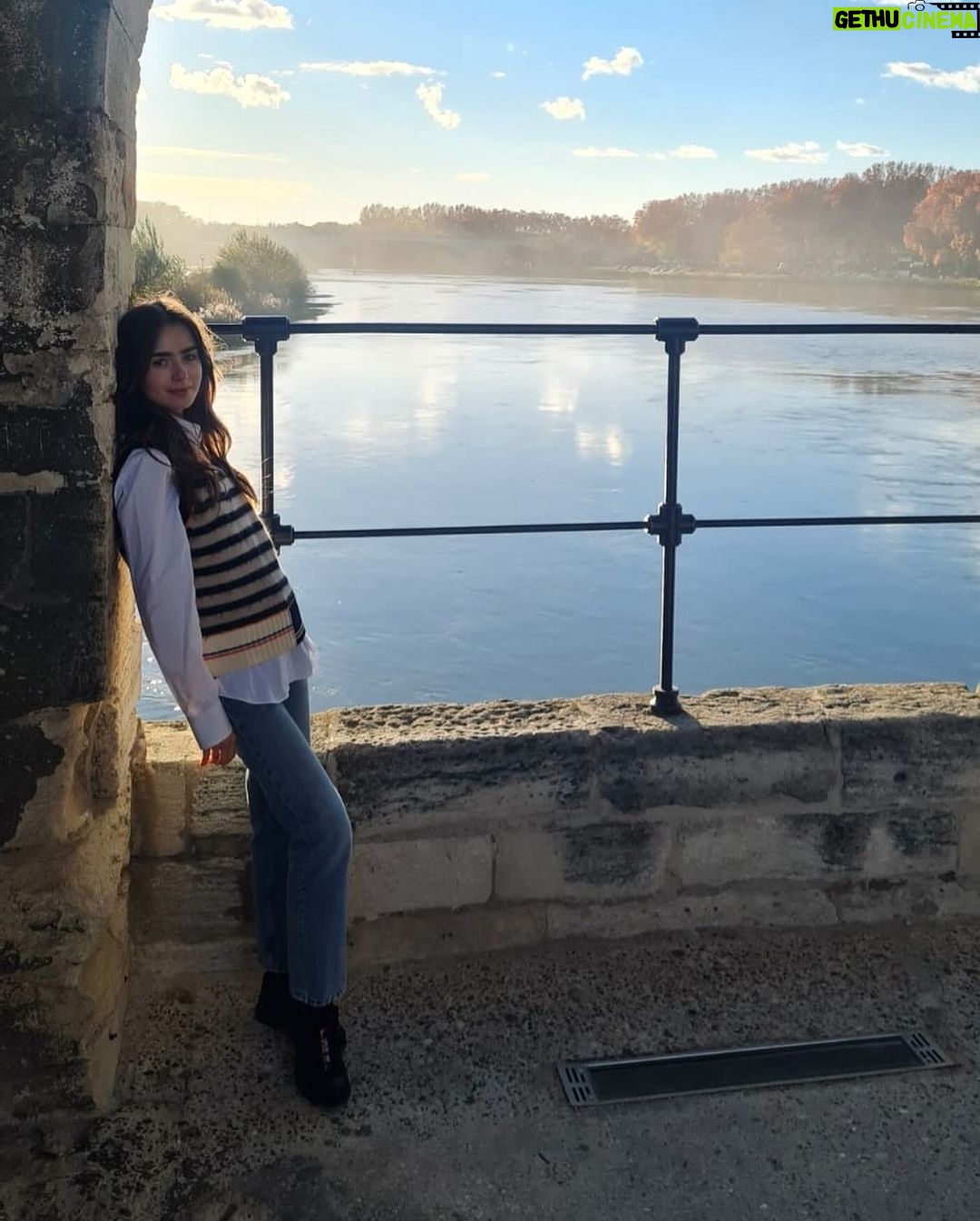 Lily Collins Instagram - Blue skies, spirits high…