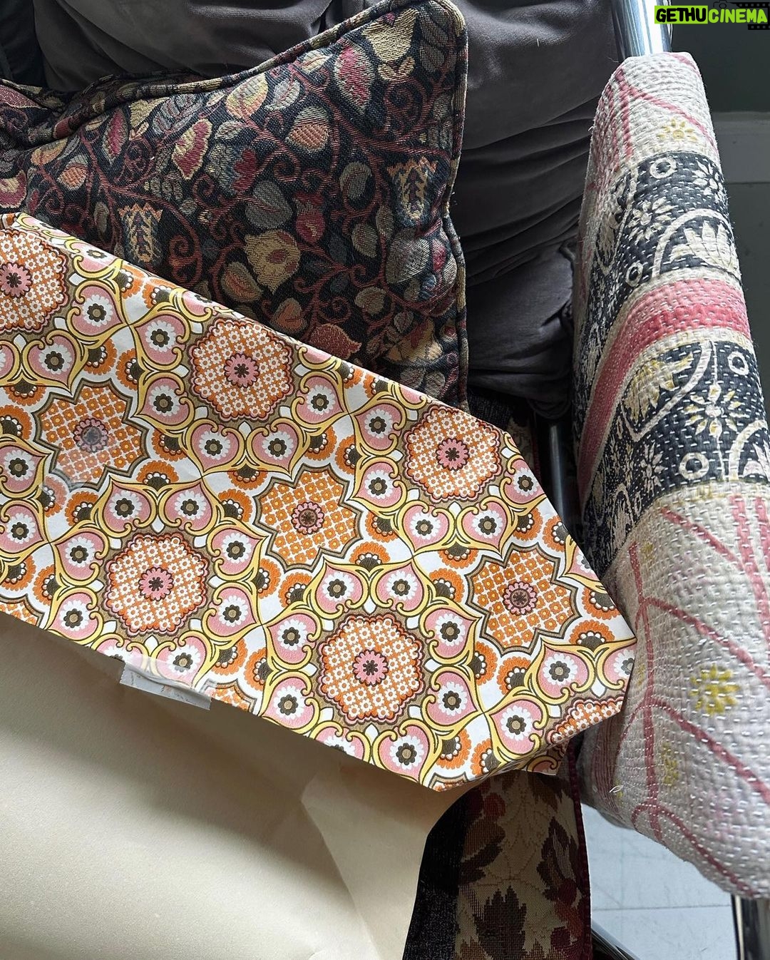 Lily Collins Instagram - Colors and patterns and textures, oh my…