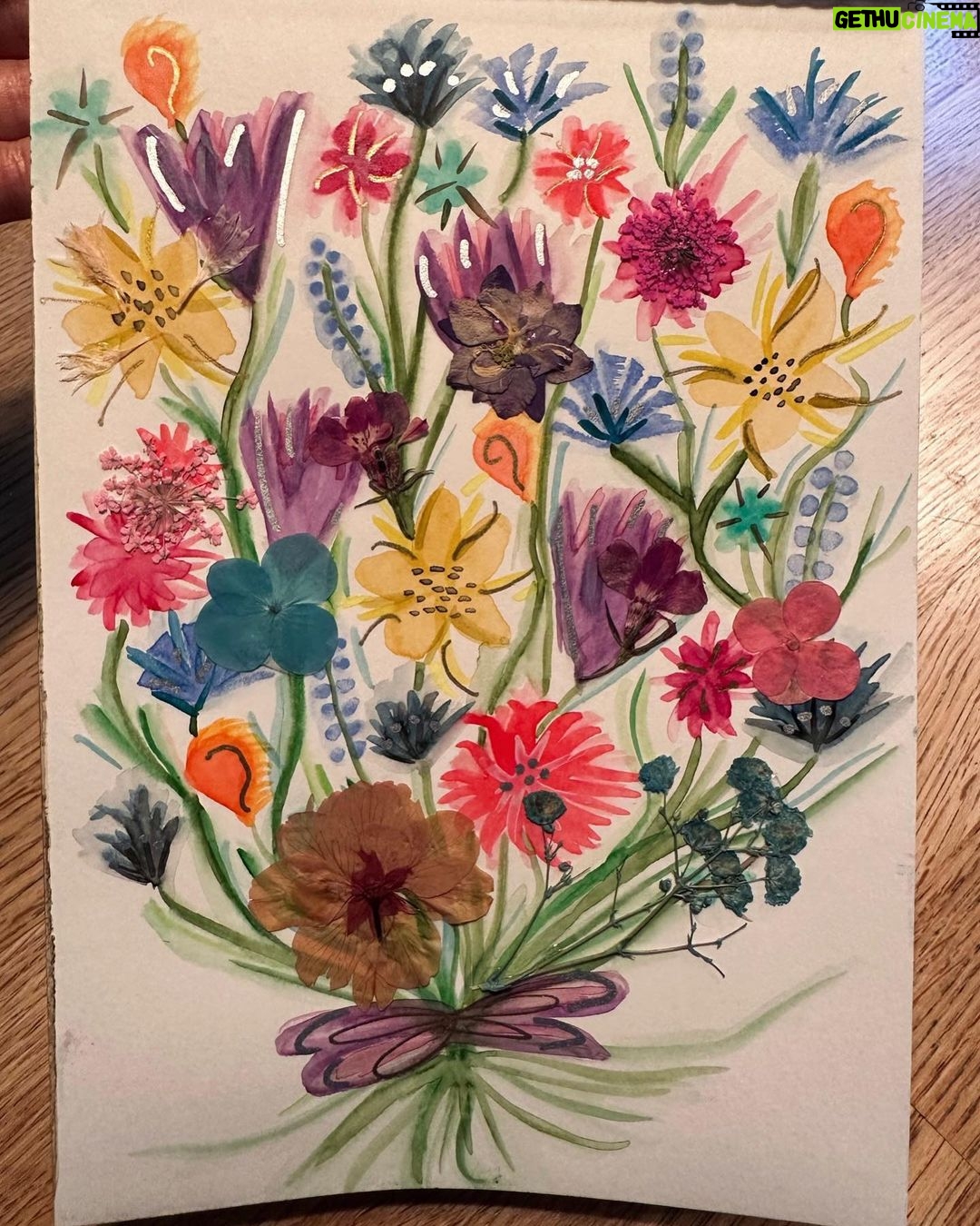 Lily Collins Instagram - ‘Twas the summer of doodles…