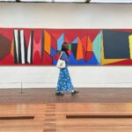 Lily Collins Instagram - Museum meandering in one of my favorite places…