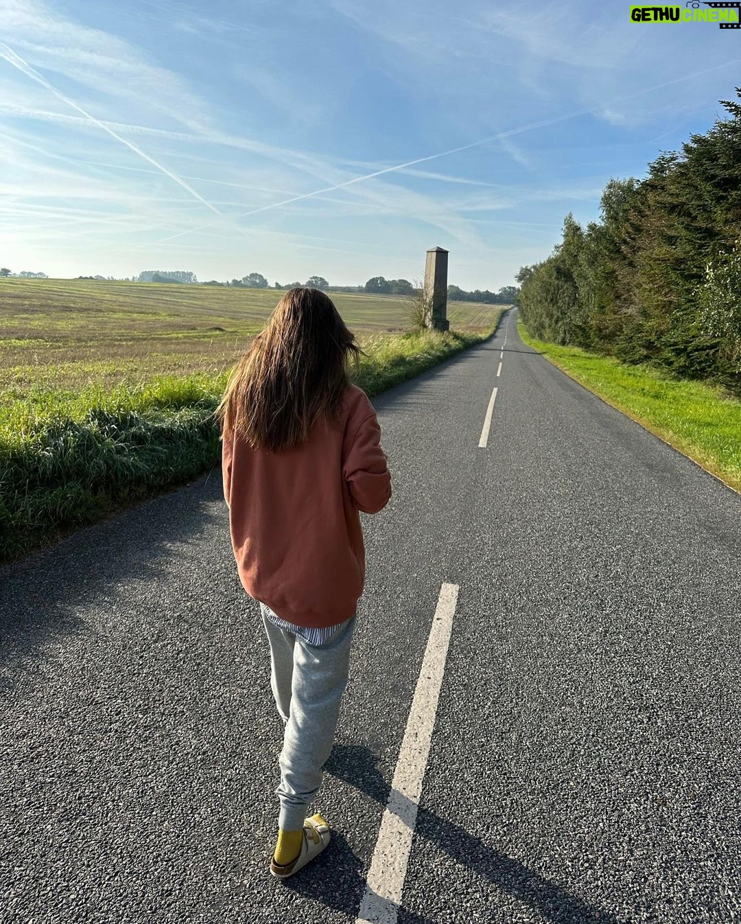 Lily Collins Instagram - Road less traveled…