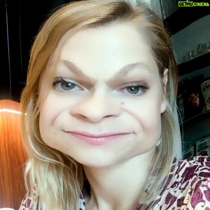 Lily Cowles Instagram - Tag your least favorite member of the family and don’t say anything