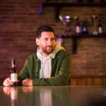 Lionel Messi Instagram - A esto tiene gusto Estados Unidos, @budweiserUSA! Ilusionado de jugar en 🇺🇸. So this is what America tastes like, @budweiserUSA! Excited to play in USA 🇺🇸. Miami, Florida