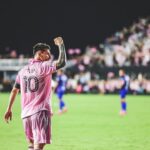 Lionel Messi Instagram - VAMOSSSS!!! Era muy importante empezar esta @leaguescup con una victoria para nosotros y también para toda nuestra gente. Seguimos… 👍😉 DRV PNK Stadium