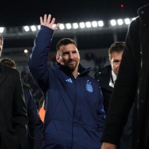 Lionel Messi Instagram - Un triunfo muy valioso para comenzar este nuevo camino! Gracias a todos por el apoyo una vez más!!! 👏👏 #VamosArgentina