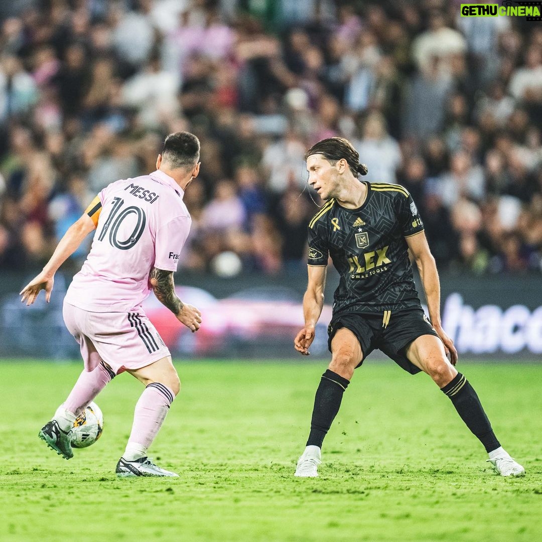 Lionel Messi Instagram - Victoria importante en LA, seguimos… Los Angeles, California