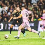 Lionel Messi Instagram - Victoria importante en LA, seguimos… Los Angeles, California