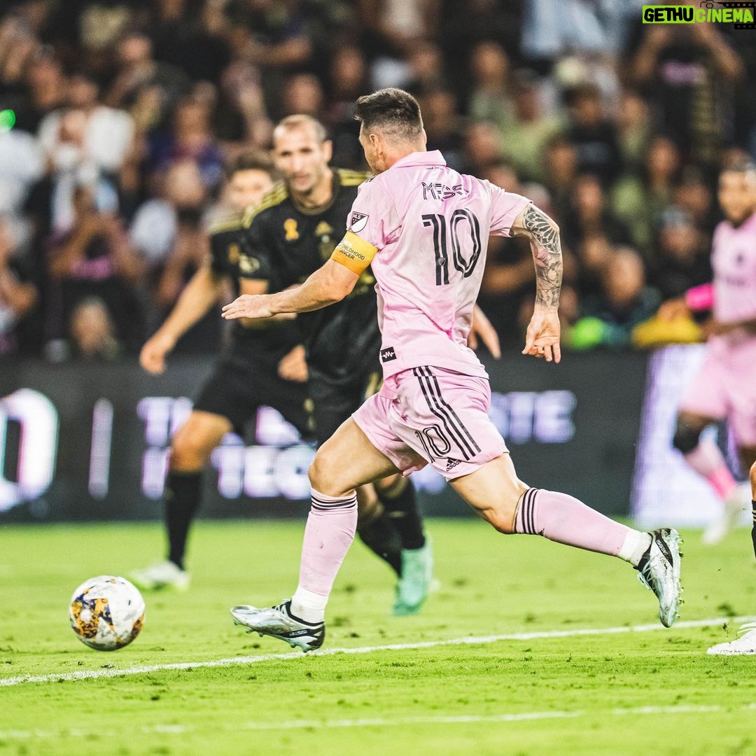 Lionel Messi Instagram - Victoria importante en LA, seguimos… Los Angeles, California