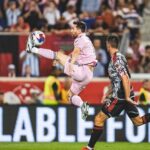 Lionel Messi Instagram - Buen triunfo en nuestro regreso a la @mls! Gracias NY.