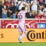 Lionel Messi Instagram - Buen triunfo en nuestro regreso a la @mls! Gracias NY.