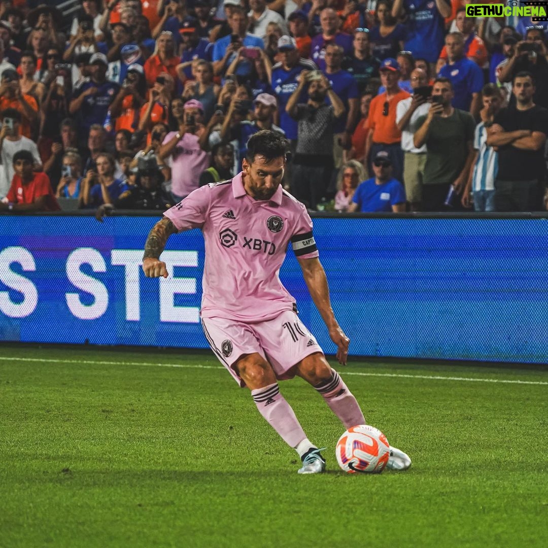 Lionel Messi Instagram - Vamosssssss!!!!! 💪💪 @opencup Cincinnati, Ohio