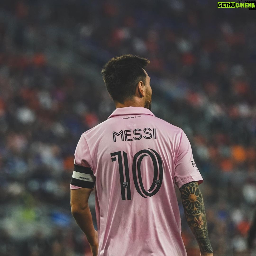 Lionel Messi Instagram - Vamosssssss!!!!! 💪💪 @opencup Cincinnati, Ohio