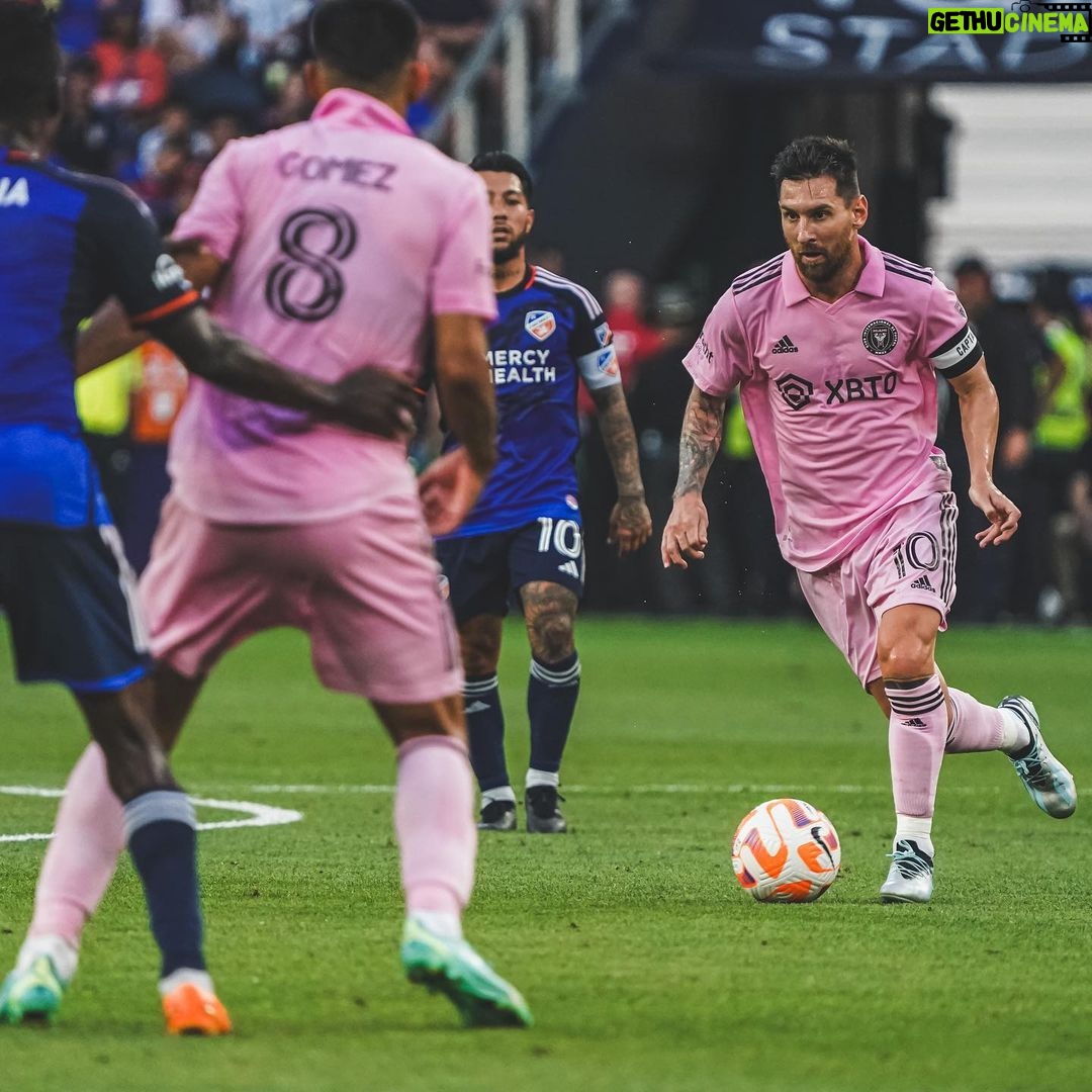 Lionel Messi Instagram - Vamosssssss!!!!! 💪💪 @opencup Cincinnati, Ohio