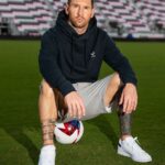 Lionel Messi Instagram - The Messi Store is closing out 2023 strong. 🏆 Find this seasons most unique and stylish items that are perfect for your family, friends and of course YOU! Hurry over to @themessistore and take advantage of major deals before the New Year. The Messi Store cierra el 2023 con fuerza. 🏆 ¡Encontrá los artículos más exclusivos y elegantes de esta temporada perfectos para tu familia, amigos y por supuesto para VOS! Entrá ya en The Messi Store y aprovechá las mejores ofertas antes del Año Nuevo.