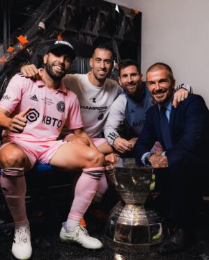 Lionel Messi Instagram - Una noche inolvidable… 💫 @leaguescup