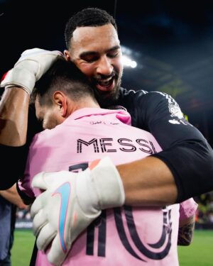 Lionel Messi Instagram - Una noche inolvidable… 💫 @leaguescup