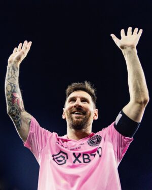 Lionel Messi Instagram - Una noche inolvidable… 💫 @leaguescup