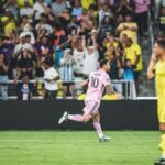 Lionel Messi Instagram - CAMPEONESSS!!! 🏆 Muy felices de conseguir el primer título de la historia de este club. El trabajo y compromiso de todos lo hizo posible. Ojalá esto solo sea el principio... Vamos @intermiamicf!!!! 💪💗🖤 Nashville, Tennessee