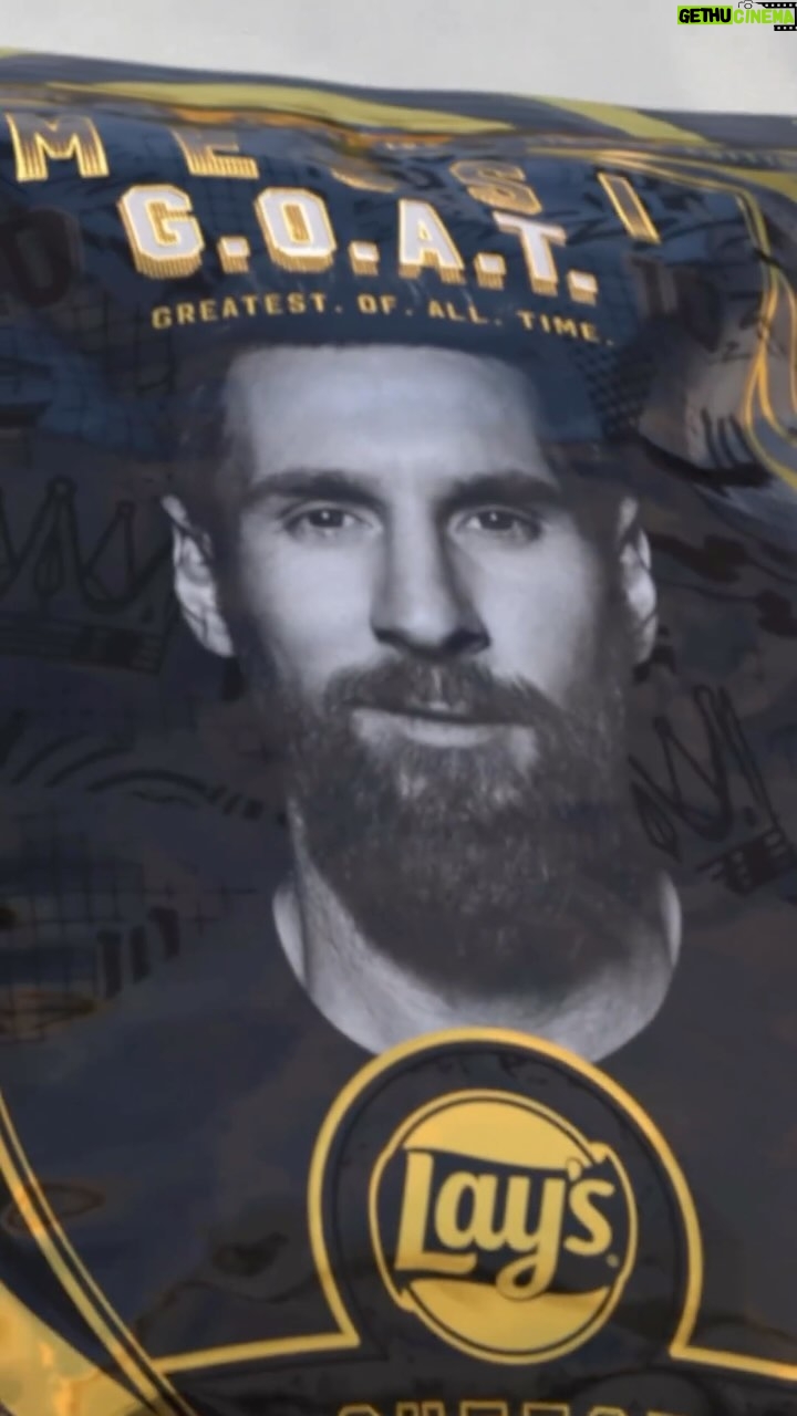 Lionel Messi Instagram - Number 8 in Paris! Merci @lays_football 🏆 #lays