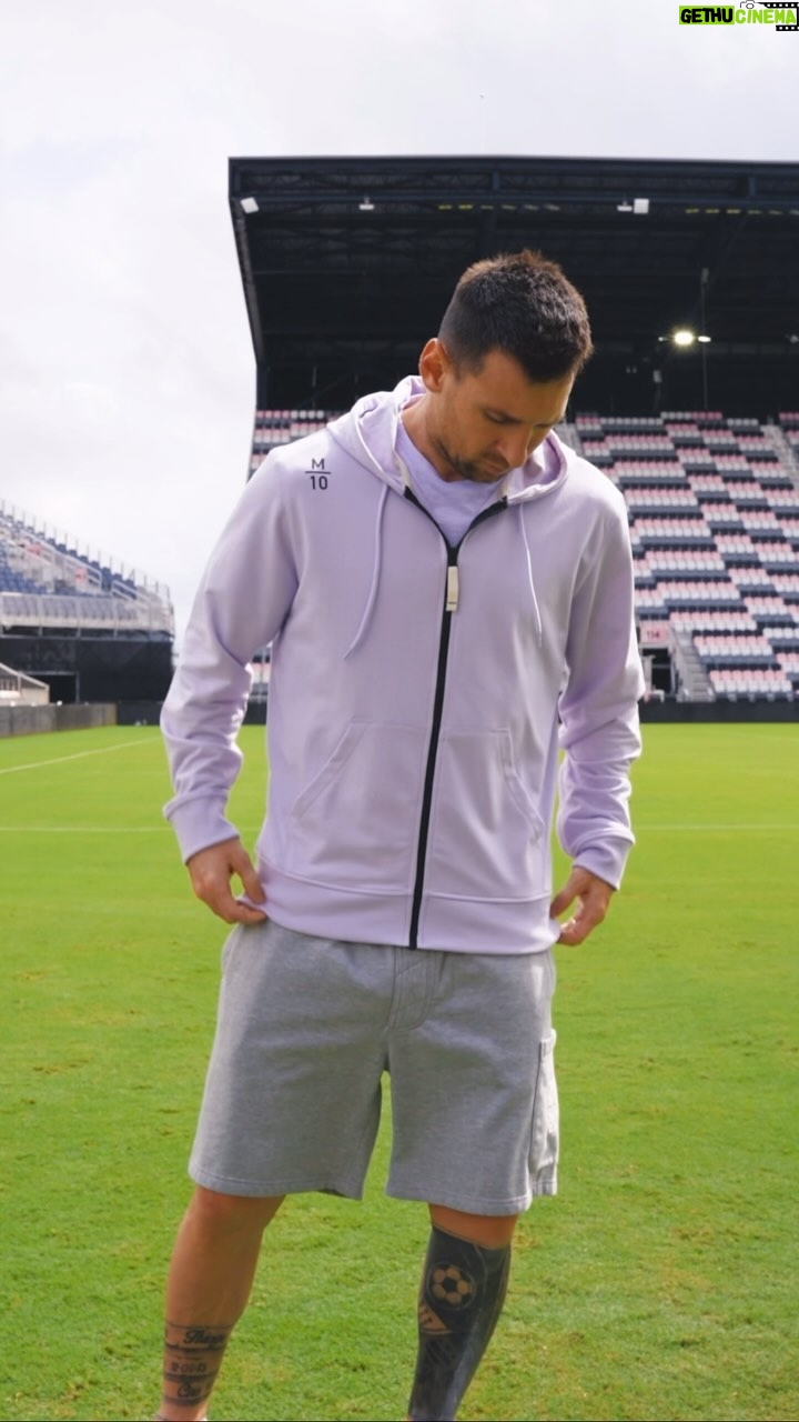 Lionel Messi Instagram - Experience responsible fashion with Messi Green Line: Rainforest Edition, ethically made using cotton deadstock. Join the circular economy movement and shop these limited-edition pieces at The Messi Store app or themessistore.com and support rainforest preservation. Discover responsible fashion today! 🌿🌎♻️ #SavetheRainforest #MessiGreenLine Conocé más sobre la moda responsable con la Colección Messi Green: Rainforest Edition, fabricada éticamente utilizando excedentes de algodón. Unite al movimiento de economía circular con estas piezas de edición limitada en la app de The Messi Store o themessistore.com para apoyar la preservación de los bosques tropicales. ¡Sumate a la moda responsable! 🌿🌎♻️ #SavetheRainforest #MessiGreenLine