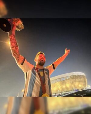 Lionel Messi Instagram - 1 año de la locura más hermosa de mi carrera…

Recuerdos inolvidables que quedarán para toda la vida. 

Feliz aniversario para todos!!! 🇦🇷🏆🙌