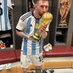 Lionel Messi Instagram – 1 año de la locura más hermosa de mi carrera…

Recuerdos inolvidables que quedarán para toda la vida. 

Feliz aniversario para todos!!! 🇦🇷🏆🙌 Argentina