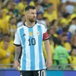 Lionel Messi Instagram – Este equipo sigue haciendo historia… 🇦🇷
Gran victoria en el Maracaná aunque quedará marcada por la represión a los argentinos una vez más en Brasil. Esto no se puede tolerar es una locura y se tiene que terminar ya!! Estádio do Maracanã