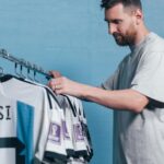 Lionel Messi Instagram – Six World Cup shirts. One auction. Today, my friends at @acmomento are announcing an auction at @sothebys for six shirts I wore during the World Cup in Qatar, including my shirt from the Final. Place your bids online at Sotheby’s from 30 November – 14 December. A portion of the proceeds from the auction will be donated to UNICAS Project, led by Sant Joan de Déu (SJD) Barcelona Children’s Hospital to meet the needs of children suffering from rare diseases.
Hoy, mis amigos de @acmomento anunciarán en @sothebys la subasta de las seis camisetas que usé durante el Mundial en Qatar, incluida mi camiseta de la final. Pueden ofertar en la web de Sotheby’s del 30 de noviembre al 14 de diciembre. Una parte de la recaudación de la subasta se donará al Proyecto UNICAS, liderado por el Hospital Infantil Sant Joan de Déu (SJD) de Barcelona para cubrir las necesidades de niños que padecen enfermedades raras.