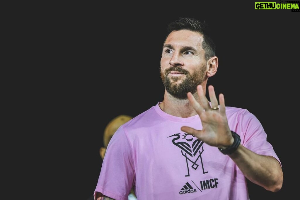 Lionel Messi Instagram - Gracias Miami! DRV PNK Stadium
