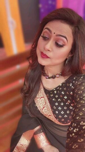 Lipi Mohapatra Instagram - କେବେ????
.
.
.
#lipi #advancebirthday #guess #instalike #instalike #instafun #intagram #birthday #instamood