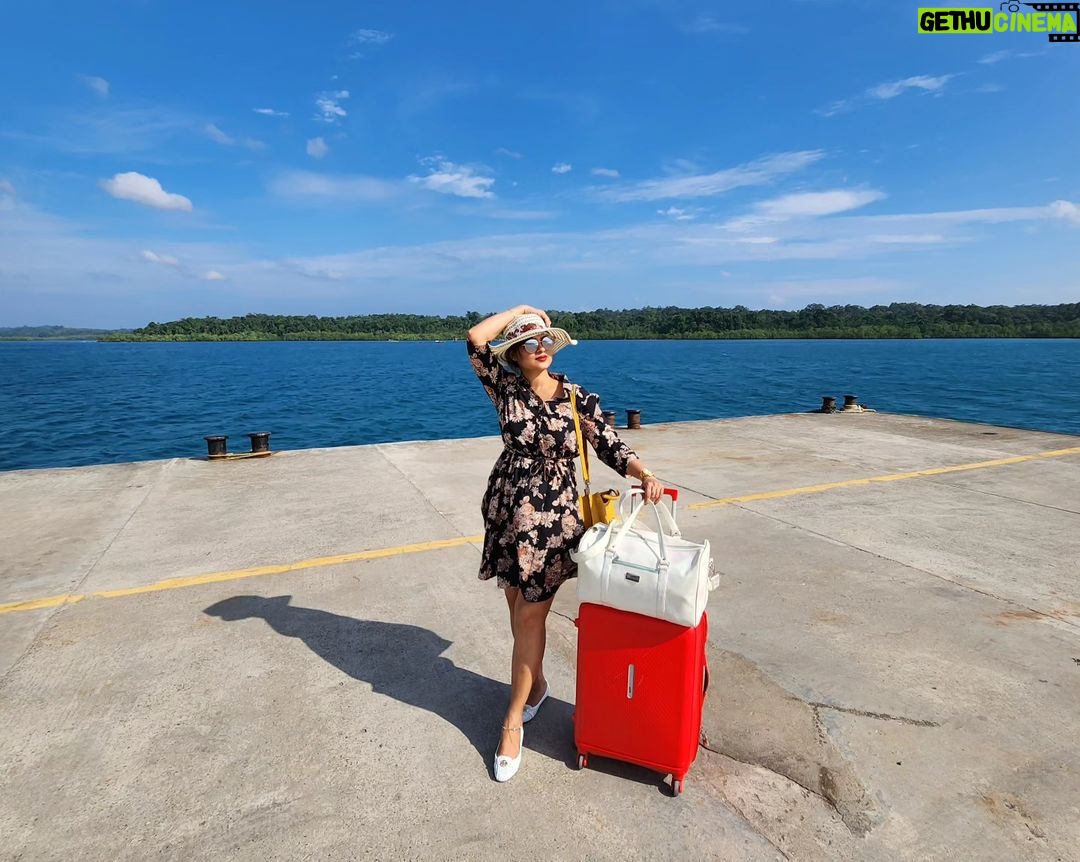 Lipi Mohapatra Instagram - Aisa island aur kahan milega!!!🏝 Only in India 🇮🇳 . . #andamanislands #lipi #island #lakshdweep #india #explore #explorindia #exploring #lakshadweep #lakshadweepislands