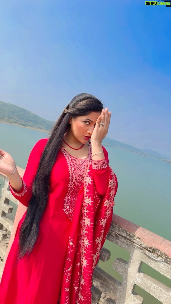 Lipsa Mishra Instagram - #manaudijaere #trendingreels #trendingnow #lipsamishra #lipsamishraactor