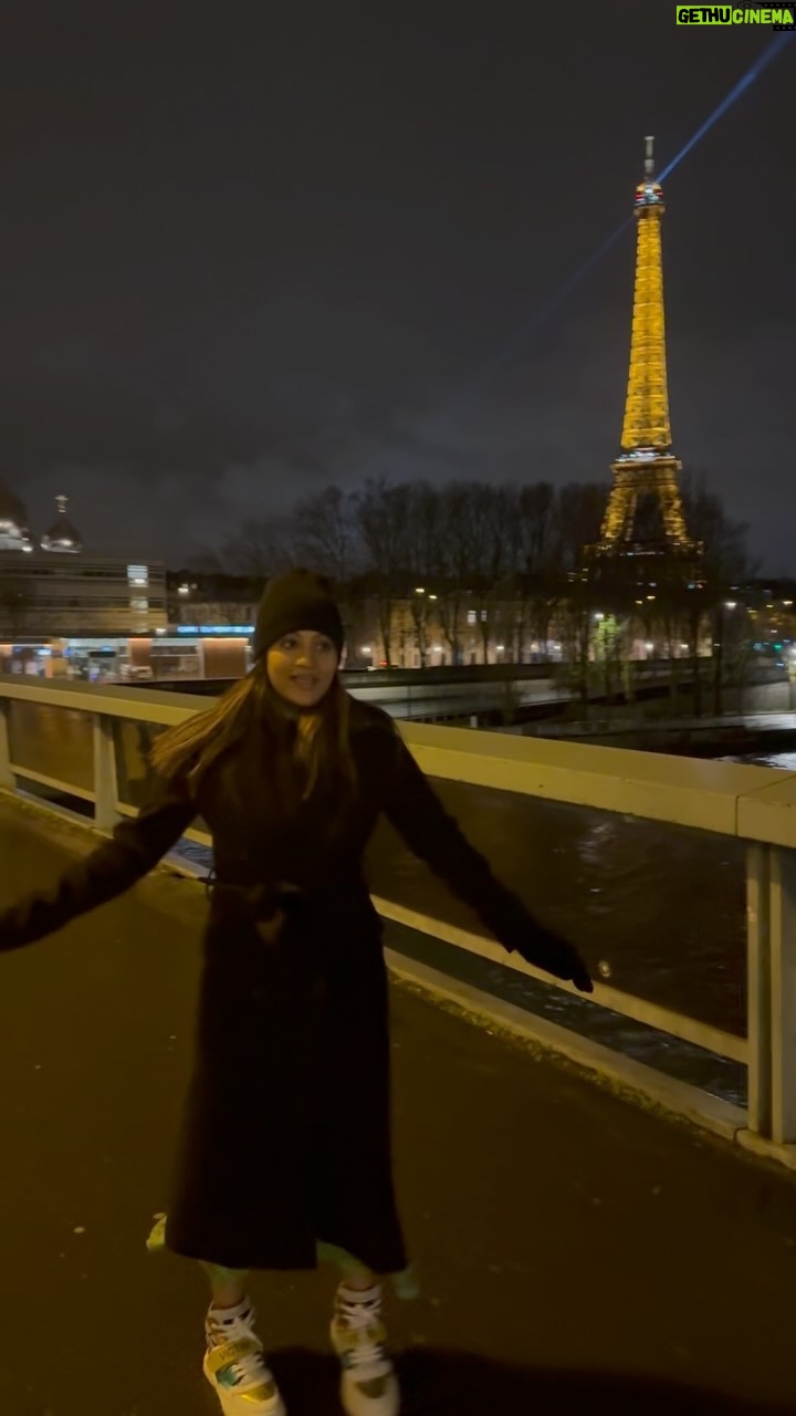 Lipsa Mishra Instagram - Isha wala love with Paris❤️ Eiffel Tower, Paris, France