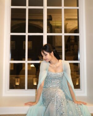 Lisa Instagram - It has been such a great honor to be part of this special Korean State Banquet at the Buckingham Palace🤍